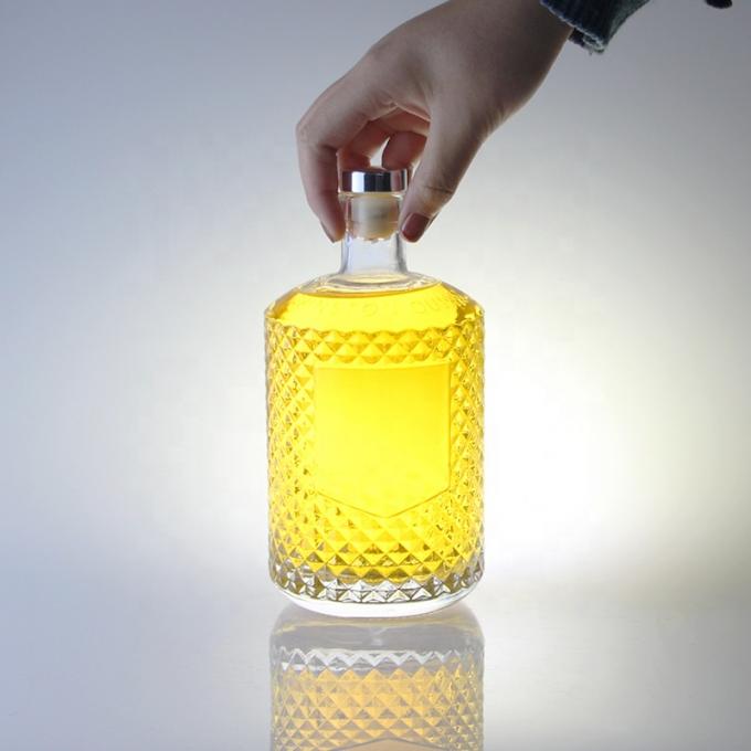 700毫升精致酒类杜松子酒瓶,带玻璃领口和刻字封口 3