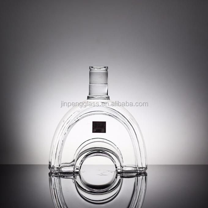 Popular Design Super Flint 700ml Vodka Glass Bottle with Cork and Transparent Glass 1