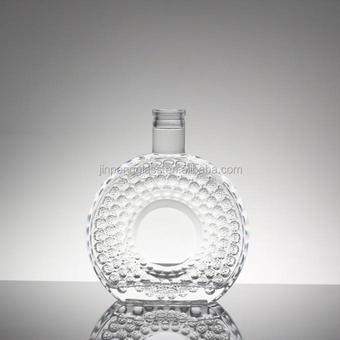 Popular Design Super Flint 700ml Vodka Glass Bottle with Cork and Transparent Glass 2