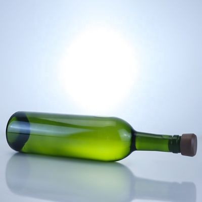 700ml Antique Green Glass Bottle for Spirits Rum Gin Oil and Beer Base Material Glass