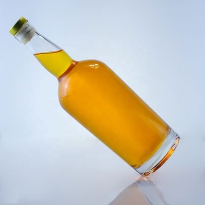 Clear 750ml Valiant Glass Bottle for Beer Made of Clear Glass