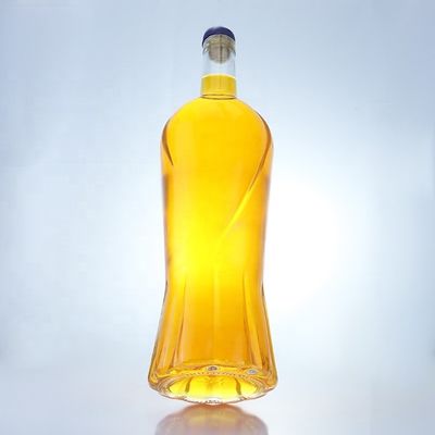 Exquisite Design 750ml Clear Vodka Liquor Bottle with Cork Glass Collar Material