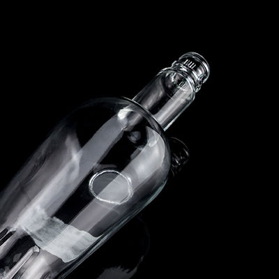 500ml700ml750ml Clear Whiskey Bottle with Super Flint Glass Custom Carved Unique Design