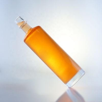 750 ml Sealing Type Cork Extra Flint Chinese Beverage Glass Packing Bottles For Vodka