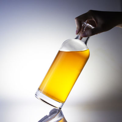 Smooth Transparent Glass Empty Bottle 1 Liter Vodka Bottles Customizable and Durable