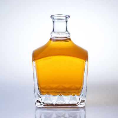 Whiskey Glass Bottle Square Pop 750ml for Traditional Whisky Selection
