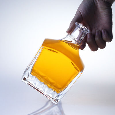 Whiskey Glass Bottle Square Pop 750ml for Traditional Whisky Selection