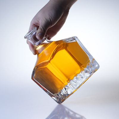 Whiskey Glass Bottle Square Pop 750ml for Traditional Whisky Selection