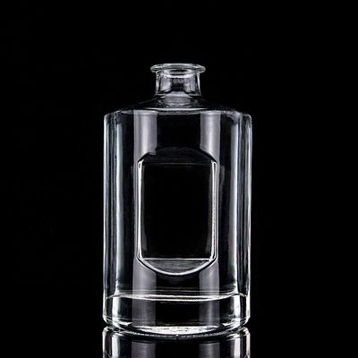 Customized Shape 750ml Vodka Glass Bottle with Cork Cap and Clear Finish in Round