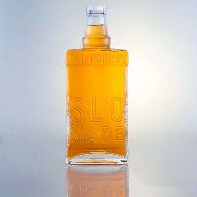 750ml Flint Glass Clear Square Round Gin Bottle with Screw Top Finish and Free Design