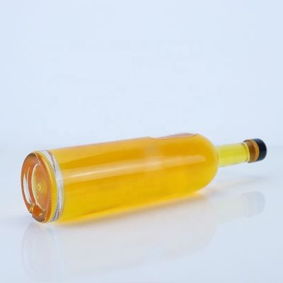 Custom Logo 700ml 750ml High Flint Round Shape Glass Bottle with Screw Top Finish