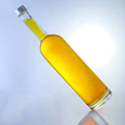 Customized Logo 700ml 750ml High Flint Round Shape Glass Bottle with Screw Top Finish