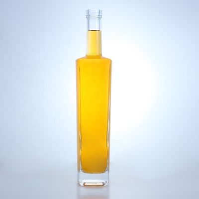 700ml High Flint Round Shape Liquor Glass Bottle with Custom Logo and Cork Top Finish
