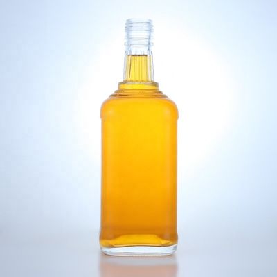 Glass Body 500ml 700ml 750ml Sealed Vodka Tequila Whiskey Bottle with Cork Lid