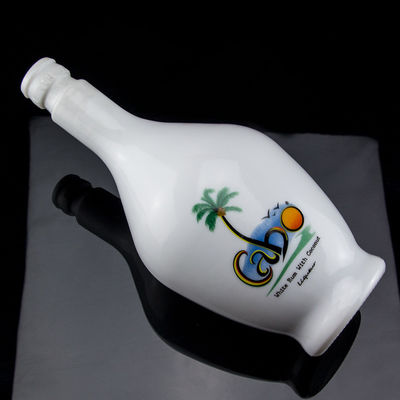 Custom 700ml Frost Surface Handling Rum Glass Bottle With Cork
