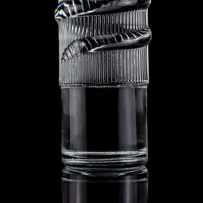 Customized Logo Clear 750ml Bar Top Emossed Snake Drawing Glass Bottle for Vodka Cylinder