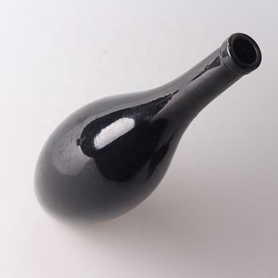750ml Empty Black Bottle With Cork Mouth and Spray Glass Bottle for Vodka Promotion