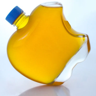 Custom Cap Apple Shape Glass Bottle for Vodka Tequila Whisky in Super Flint Glass