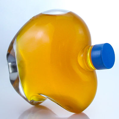 Custom Cap Apple Shape Glass Bottle for Vodka Tequila Whisky in Super Flint Glass