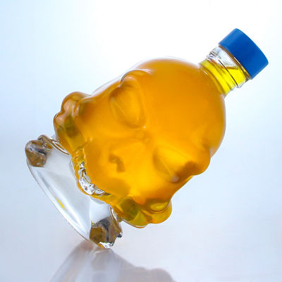 Decal Surface Skull Shape Glass Liquor Bottle for Whisky Vodka Brandy Aging Technique