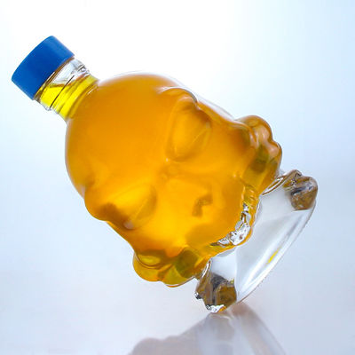 Decal Surface Skull Shape Glass Liquor Bottle for Whisky Vodka Brandy Aging Technique