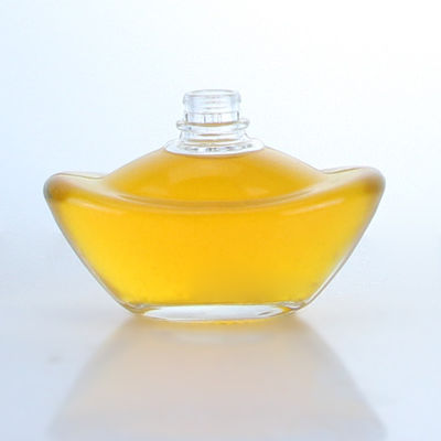Super Flint Glass Liquor Bottle for Whisky Gin Rum Guala Top and Innovative Design