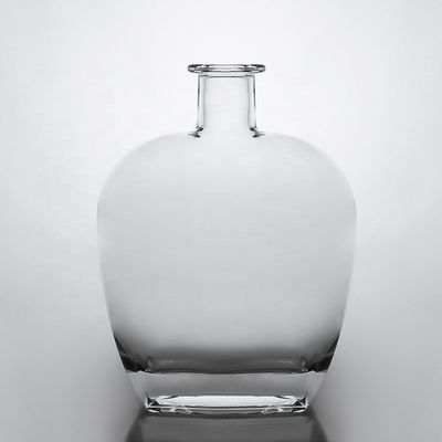 Custom Clear Flat 750ml Glass Bottle With Cork for Vodka Whiskey Gin Industrial Beverage