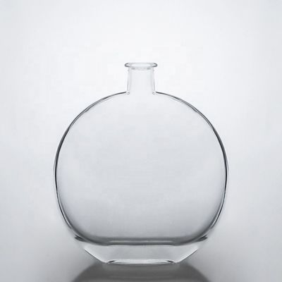 Custom Clear Flat 750ml Glass Bottle With Cork for Vodka Whiskey Gin Industrial Beverage