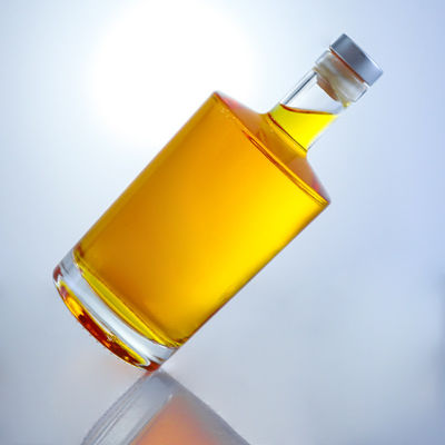 Popular Shape Super Flint Glass Liquor Bottle for Vodka Whisky Rum Tequila Gin Made