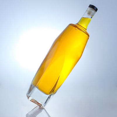 Body Material Glass Square Shape Rum Vodka Whisky Tequila Gin Bottle with Cork Made