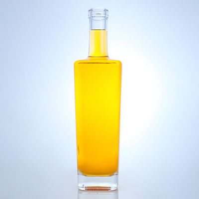 750ml Custom Shape Glass Spirits Bottle for Brandy Vodka Whisky Cork Top in Square Shape