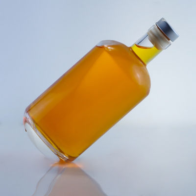 Whisky Gin Rum Vodka Liquor Bottle 750ml Classic Round Glass with Cork Stopper