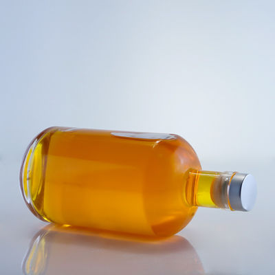 Whisky Gin Rum Vodka Liquor Bottle 750ml Classic Round Glass with Cork Stopper