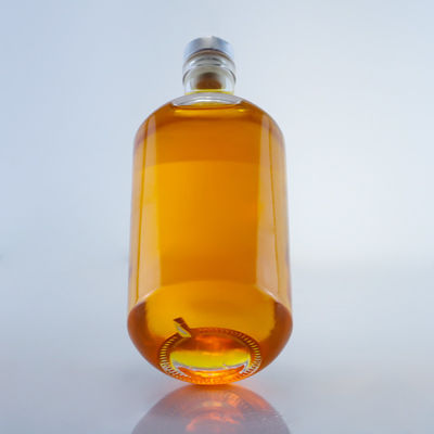 Whisky Gin Rum Vodka Liquor Bottle 750ml Classic Round Glass with Cork Stopper