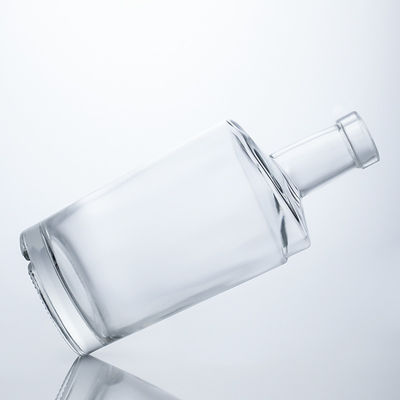 Round Shape Custom Design 750ml Clear Empty Liquor Glass Bottle for Rum Vodka Gin Whiskey