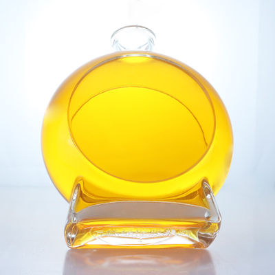 Super Flint Material Flat Shape Rum Vodka Whisky Tequila Gin Glass Bottle with Cork