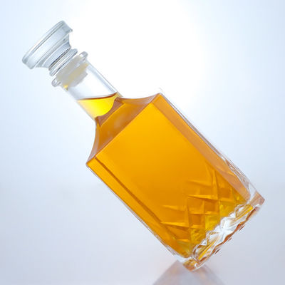 Customized Polygon Glass Bottle for Vodka Whisky Gin Rum Spirit