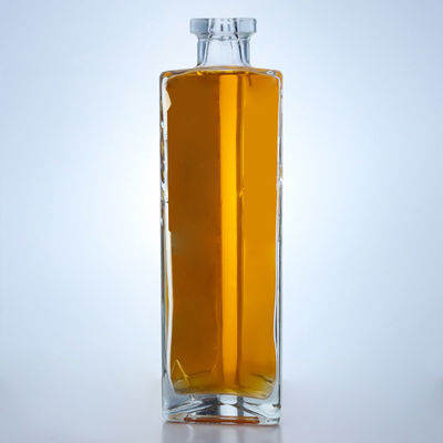 Custom Cap Super Flint Glass 750ml Triangle Liquor Bottle for Vodka Whisky Gin Rum