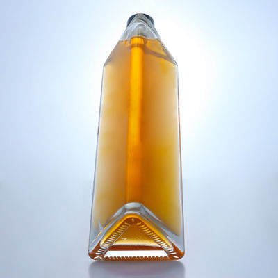 Custom Cap Super Flint Glass 750ml Triangle Liquor Bottle for Vodka Whisky Gin Rum
