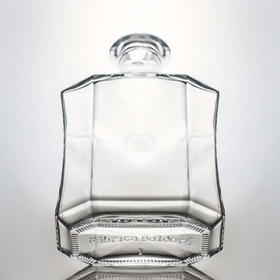 Clear or Customized Unique Polygon Glass Liquor Bottle for Whisky Gin Rum Vodka 1000ml