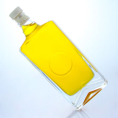 Industrial Liquor square glass bottle with guala cap and customizable capacity
