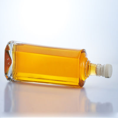 Customized Logo 500ml Clear Flint Glass Bottle for Gin Rum Champagne Brandy Whisky Liquor
