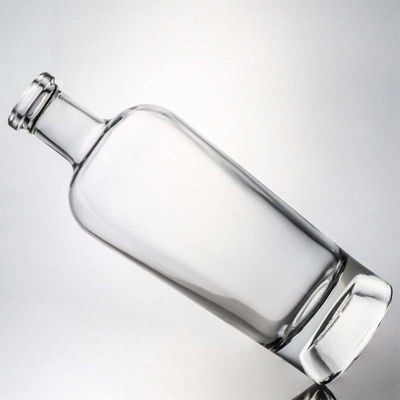 Customized Logo 700ml 1000ml Clear Flint Gin Rum Champagne Liquor Glass Bottle with Cork