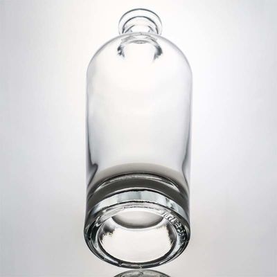 Customized Logo 700ml 1000ml Clear Flint Gin Rum Champagne Liquor Glass Bottle with Cork