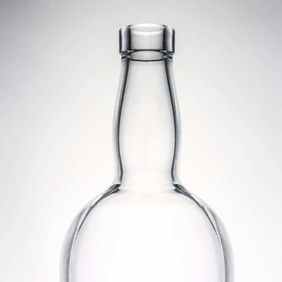Customized Logo High Flint Gin Rum Liquor Glass Bottle with Cork 700ml 800ml 1000ml