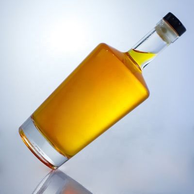 Round Shape Empty Glass Bottles With Acid Etch Surface Handling And Cork Sealing Type