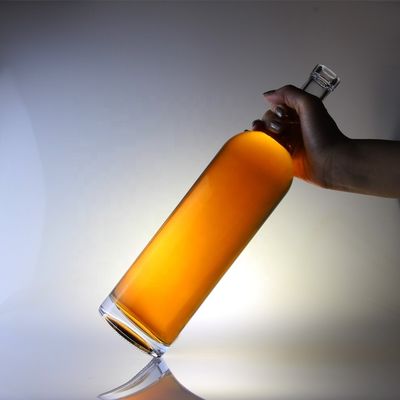 Glass Liquor Bottle Round 75cl Bottle For Cork Cap Type 1000ml 1750ml Collar Material