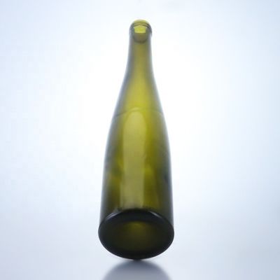 520ml/700ml Elegant Antique Green Glass Bottle for Whisky Vodka Tequila Gin Rum