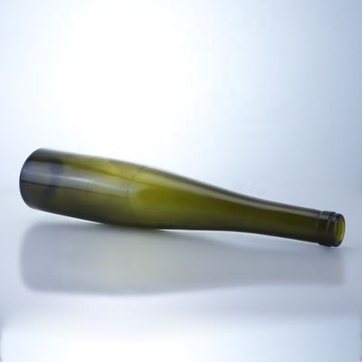 520ml/700ml Elegant Antique Green Glass Bottle for Whisky Vodka Tequila Gin Rum