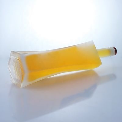 750ml Clear Vodka Whisky Glass Bottles With Cork for Beverage Storage Collar Material